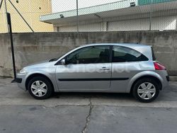 Gris / plata Usado 2003 Renault Mégane II Dynamique Berlina | 2499 € (Un poco caro)
