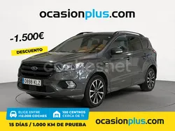 Gris / plata Usado 2018 Ford Kuga ST-Line SUV | 16.500 € (Precio justo)
