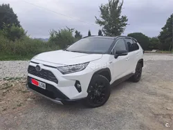 Blanco Usado 2021 Toyota RAV4 Hybrid Style SUV | 36.400 € (Precio justo)