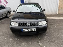 Negro Usado 2001 VW Golf IV Highline Berlina | 2500 € (Caro)