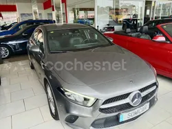 Gris / plata Usado 2019 Mercedes A180 Berlina | 20.999 € (Precio justo)