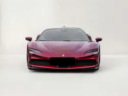 Rojo Usado 2022 Ferrari SF90 Coupe | 475.000 € (Precio justo)