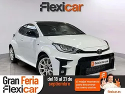 Blanco Usado 2022 Toyota Yaris Berlina | 30.990 € (Precio justo)