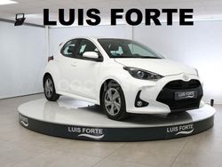 Blanco Usado 2024 Toyota Yaris Hybrid Active Berlina | 20.490 € (Buen precio)