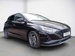 Phantom black Nuevo 2024 Hyundai i20 Berlina | 19.490 € (Precio justo)