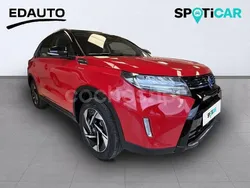 Rojo Nuevo 2025 Suzuki SX4 S-Cross SUV | 28.400 €
