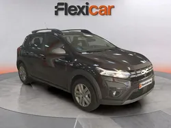 Negro Usado 2023 Dacia Sandero Essentiel Utilitario | 14.190 € (Buen precio)