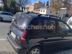 Azul Usado 2004 Hyundai Matrix GLS Monovolumen | 1300 €