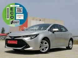 Gris / plata Usado 2022 Toyota Corolla Active Berlina | 18.300 € (Buen precio)