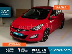 Rojo Usado 2013 Hyundai i30 Berlina | 6990 € (Buen precio)
