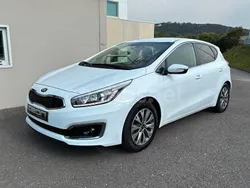 Blanco Usado 2015 Kia Ceed GT Berlina | 7900 € (Precio justo)