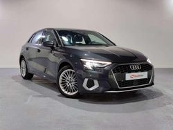 Gris Usado 2024 Audi A3 Sportback Advanced Utilitario | 28.499 € (Precio justo)