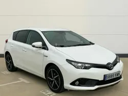Toyota Auris Hybrid