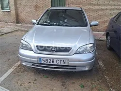 Gris / plata Usado 2004 Opel Astra Comfort Berlina | 1000 € (Super precio)