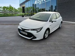 Blanco Usado 2019 Toyota Corolla Active Berlina | 16.500 € (Precio justo)