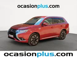 Rojo Usado 2018 Mitsubishi Outlander P-HEV SUV | 16.819 € (Buen precio)
