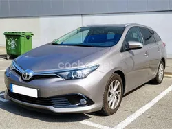 Beige Usado 2016 Toyota Auris Active Familiar | 8990 € (Precio justo)