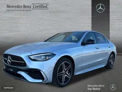Gris / plateado Usado 2024 Mercedes C300e Berlina | 51.990 € (Buen precio)