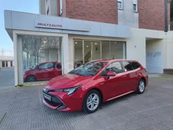 Granate Usado 2020 Toyota Corolla Active Familiar | 21.990 € (Un poco caro)