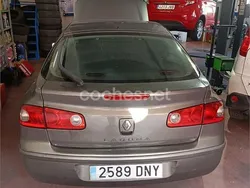 Gris / plata Usado 2005 Renault Laguna II Privilege Berlina | 2000 € (Precio justo)