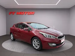 Rojo Usado 2013 Kia ProCeed Utilitario | 7499 €