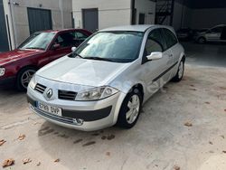 Gris / plata Usado 2005 Renault Mégane II Berlina | 2990 € (Precio justo)