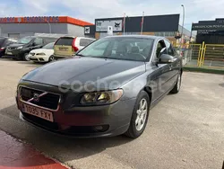 Gris / plata Usado 2008 Volvo S80 Summum Berlina | 3790 €