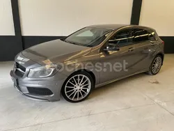 Gris / plata Usado 2015 Mercedes A200 AMG line Berlina | 17.990 € (Un poco caro)