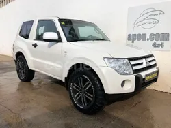 Blanco Usado 2013 Mitsubishi Montero Motion SUV | 19.500 € (Precio justo)
