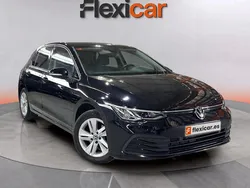 Negro Usado 2020 VW Golf VIII Life Berlina | 19.990 € (Precio justo)