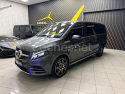 Gris / plata Usado 2023 Mercedes V300 Exclusive Monovolumen | 79.900 €