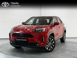 Rojo Usado 2024 Toyota Yaris Cross Active SUV | 25.900 € (Precio justo)