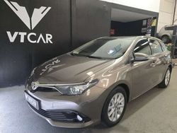 Gris Usado 2016 Toyota Auris Business Edition Utilitario | 11.990 € (Un poco caro)
