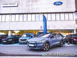Azul Usado 2023 Ford Mustang Mach-E Premium SUV | 47.900 € (Precio justo)