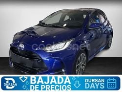 Azul Usado 2025 Toyota Yaris Hybrid Style Berlina | 24.999 € (Un poco caro)