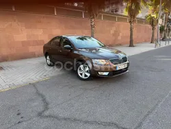 Marrón Usado 2014 Skoda Octavia Ambition Berlina | 9990 € (Precio justo)