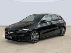 Negro noche Usado 2024 Mercedes B180 Monovolumen | 39.900 €