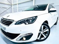 Blanco Usado 2017 Peugeot 308 Allure Familiar | 6999 € (Super precio)