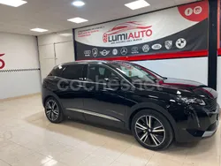 Negro Usado 2021 Peugeot 3008 GT SUV | 30.900 €