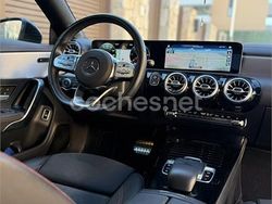 Gris / plata Usado 2019 Mercedes CLA200 Berlina | 29.990 € (Un poco caro)