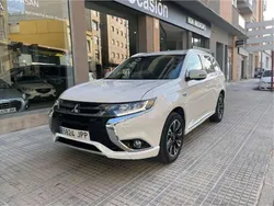 Blanco Usado 2016 Mitsubishi Outlander P-HEV SUV | 14.700 € (Un poco caro)
