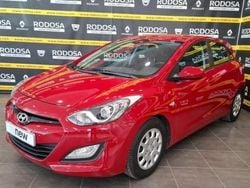 Rojo Usado 2014 Hyundai i30 Berlina | 9500 € (Un poco caro)