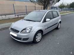 Gris / plata Usado 2008 Ford Fiesta Futura Berlina | 3999 € (Precio justo)