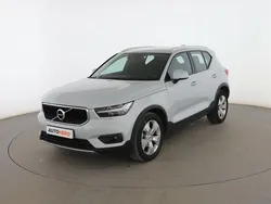 Blanco Usado 2020 Volvo XC40 Momentum SUV | 24.199 € (Un poco caro)