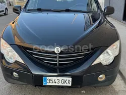 Negro Usado 2009 Ssangyong Actyon SUV | 6500 € (Caro)