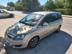 Gris / plata Usado 2011 Opel Zafira Essentia Monovolumen | 4999 € (Precio justo)