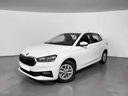 Blanco candy Nuevo 2025 Skoda Fabia Selection | 17.490 € (Precio justo)