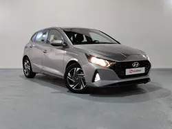Gris / plata Usado 2021 Hyundai i20 Berlina | 14.390 € (Precio justo)