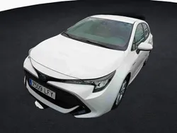 Blanco Usado 2020 Toyota Corolla Active Berlina | 19.900 € (Buen precio)