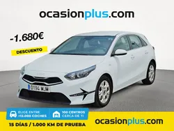 Blanco Usado 2023 Kia Ceed Berlina | 18.250 € (Precio justo)